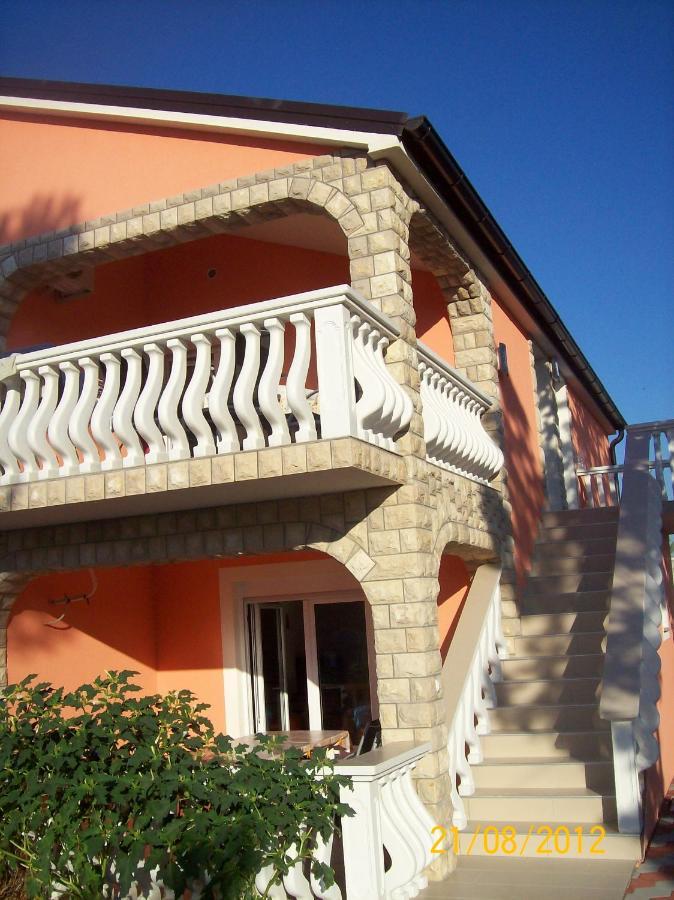Apartments With A Parking Space Vir - 17422 Екстер'єр фото