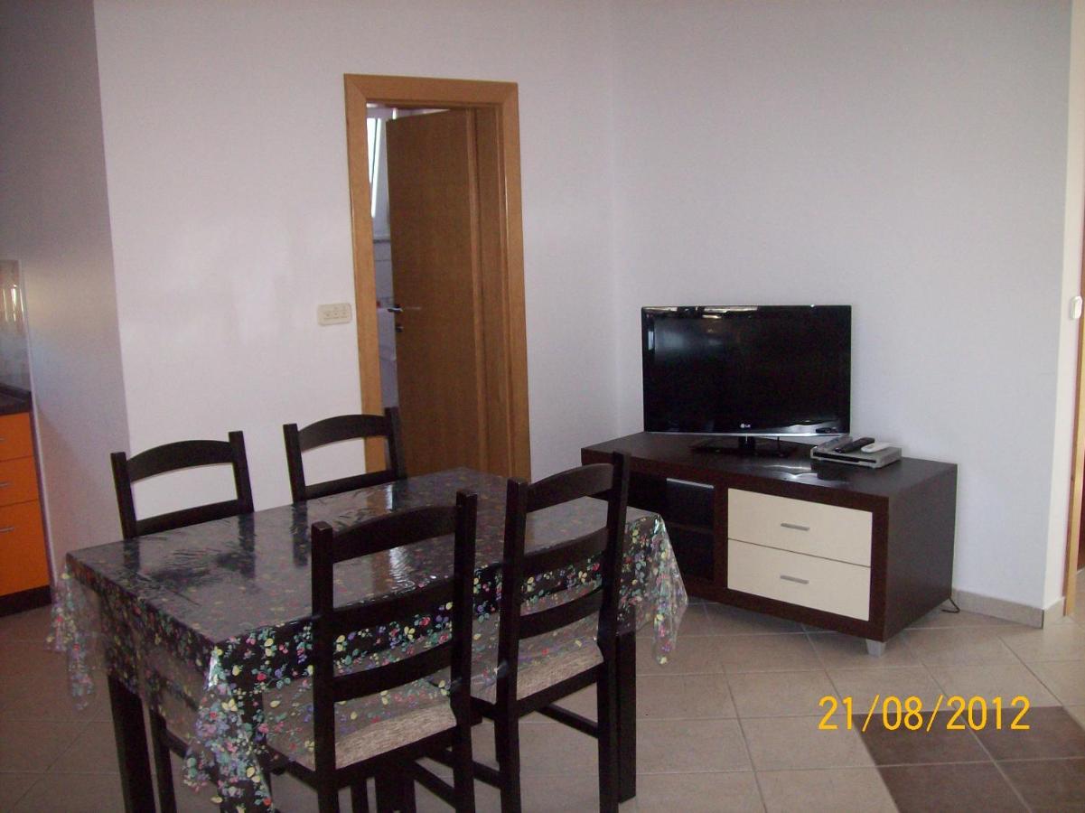 Apartments With A Parking Space Vir - 17422 Екстер'єр фото